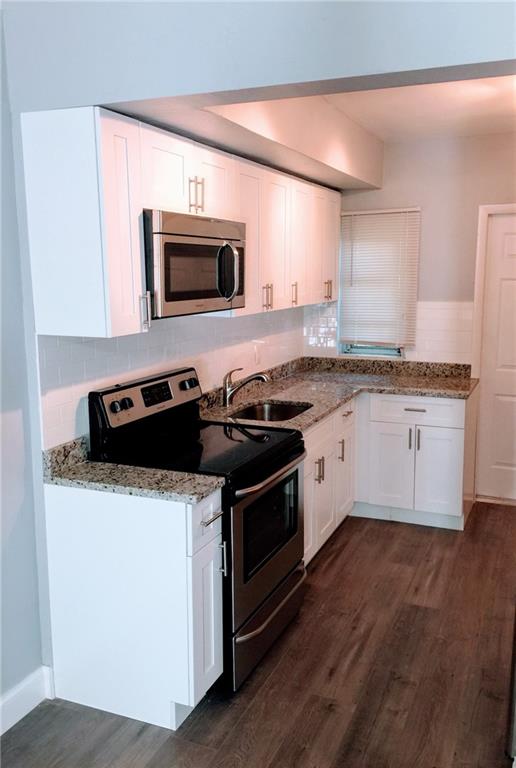 Hollywood 1-21 B - Residential Lease