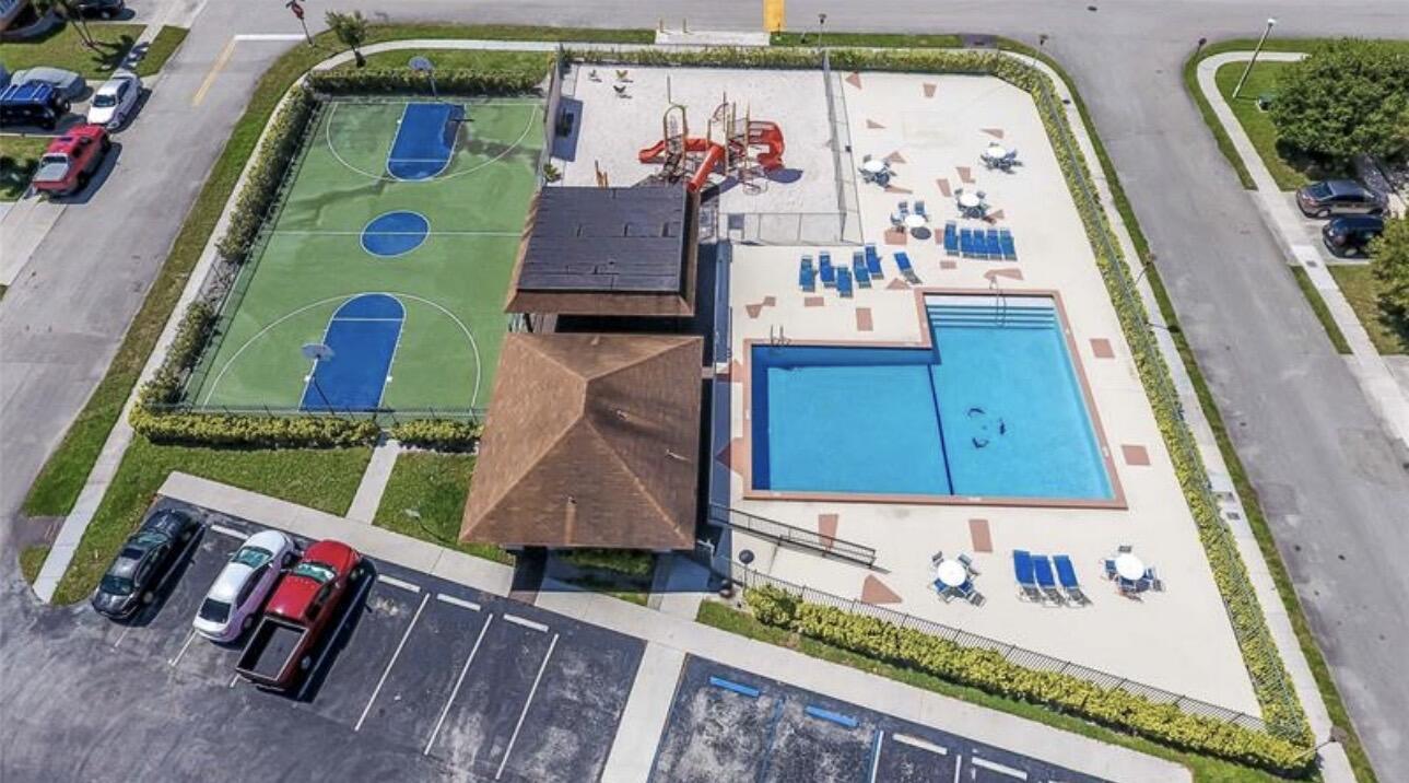 MEADOWS OF MIRAMAR - Residential