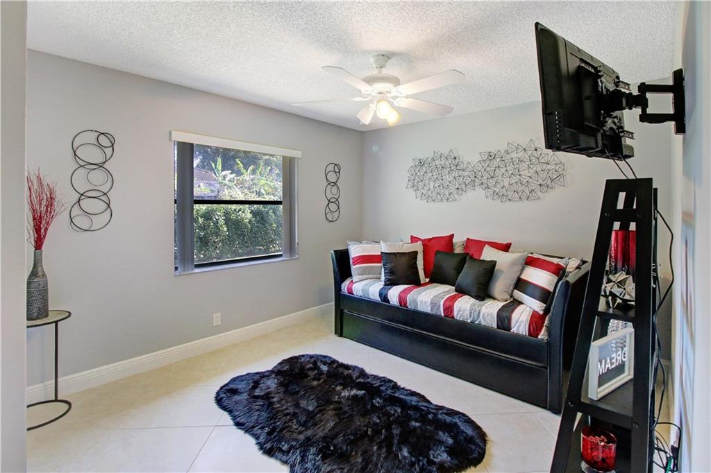 North Spgs 132-38 B - Residential