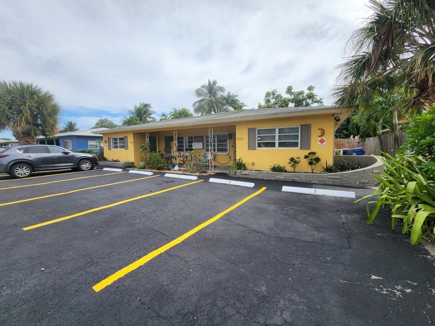 1 bedroom 1 bathroom apartment in East Wilton Manors! Minutes from Wilton Drive, and the beach! Tile floors throughout, walk in closet in bedroom, 2 new mini split units A/Cs and private parking spot. Washer and dryer facility on site, covered exterior sitting area and back yard area common spaces including sitting areas and BBQ area as well. Priced to rent fast, rapid approvals and move-in available!
