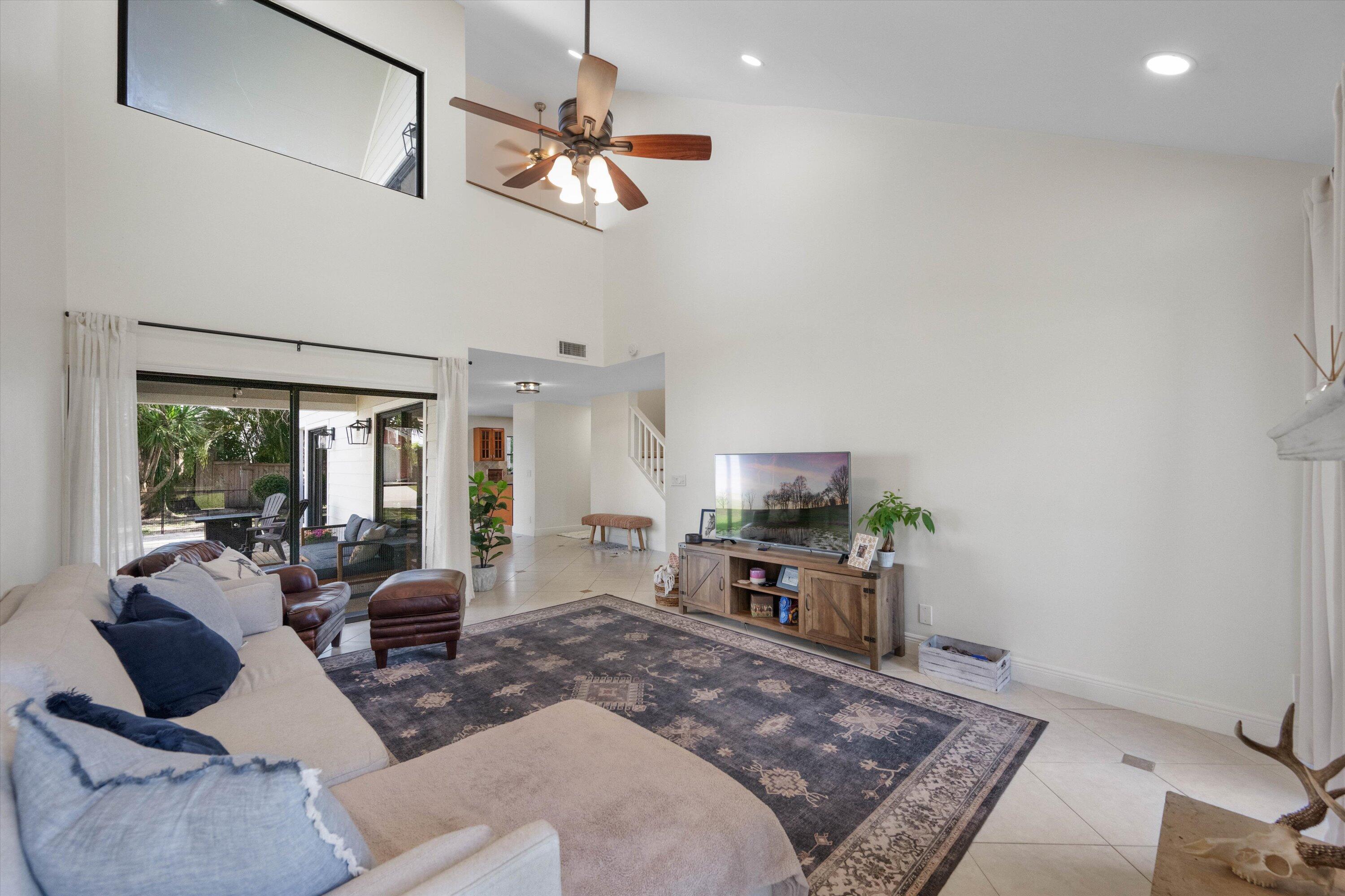 TREE TOPS OF WELLINGTON - Residential