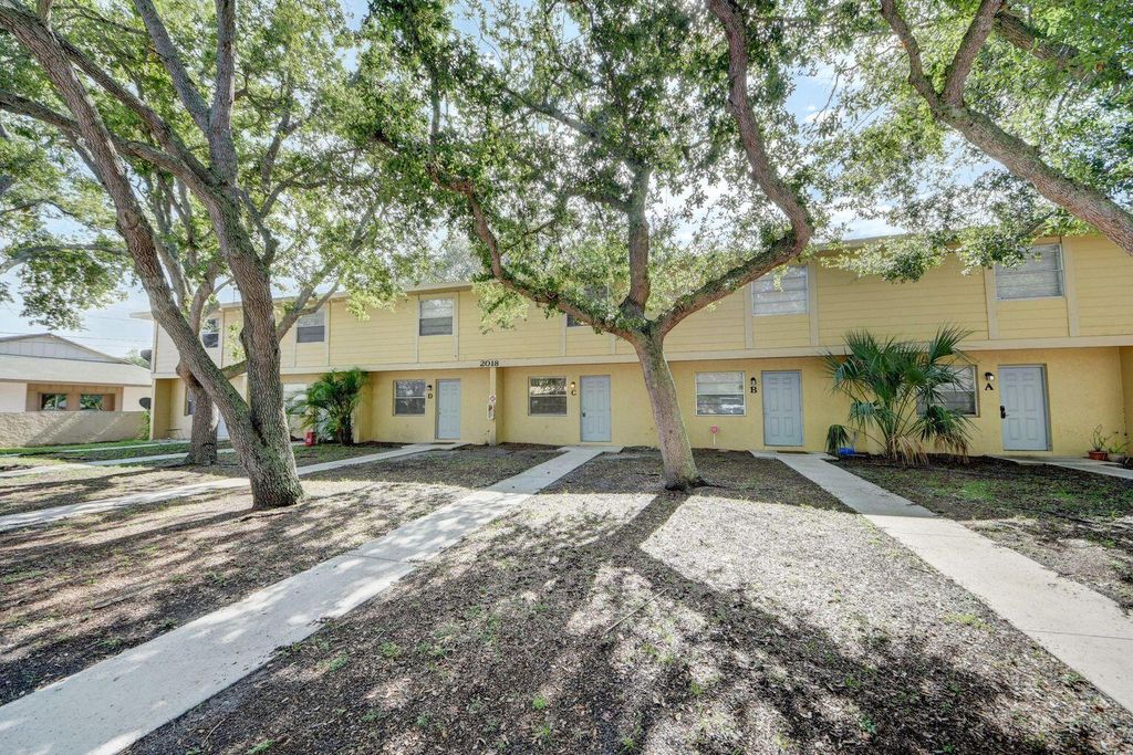 Photo of 2018 S 10th Street #D, Fort Pierce, FL 34950 (MLS # R10773695)