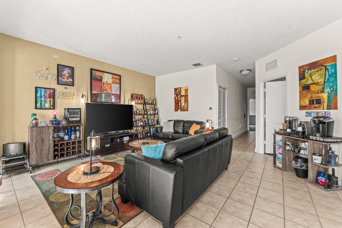 SHOMA COURTYARDS I AT ROYAL PALM CONDOMINIUMS - Residential