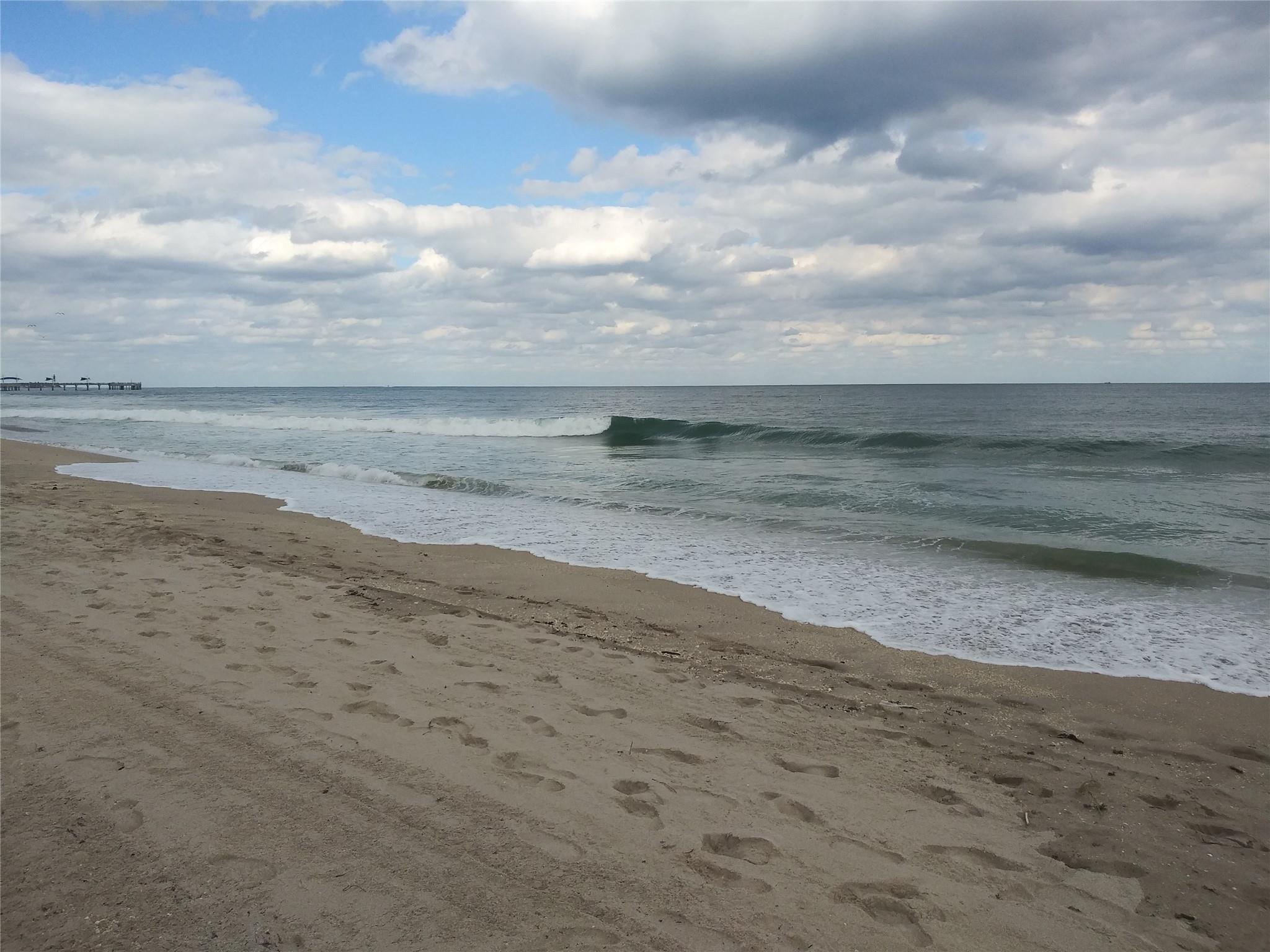 Lakeside Apartments - Residential