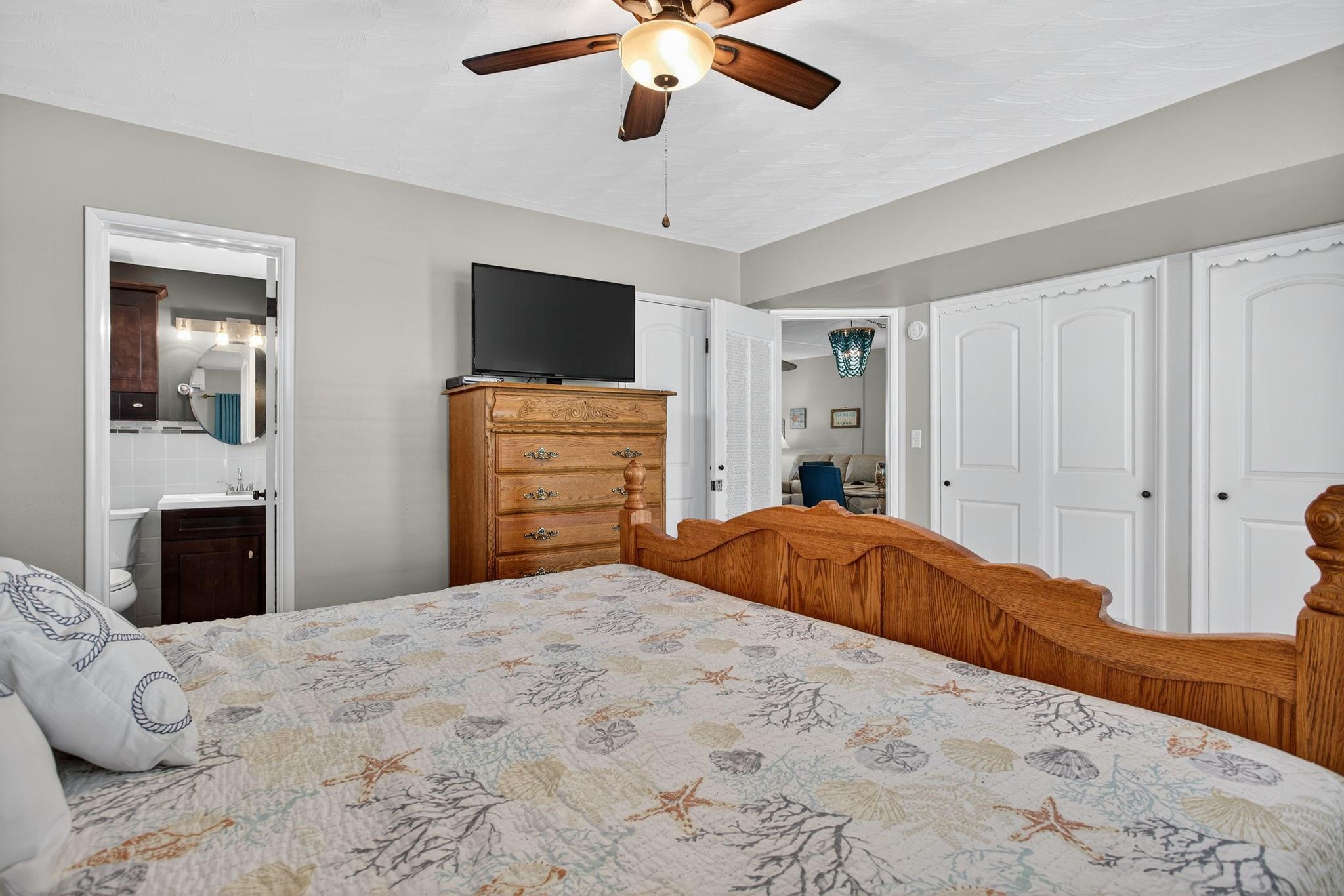 Lakeside Apartments - Residential