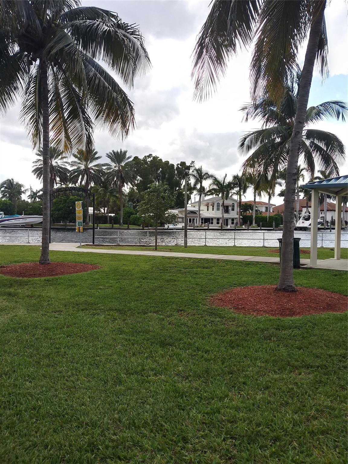 Lakeside Apartments - Residential