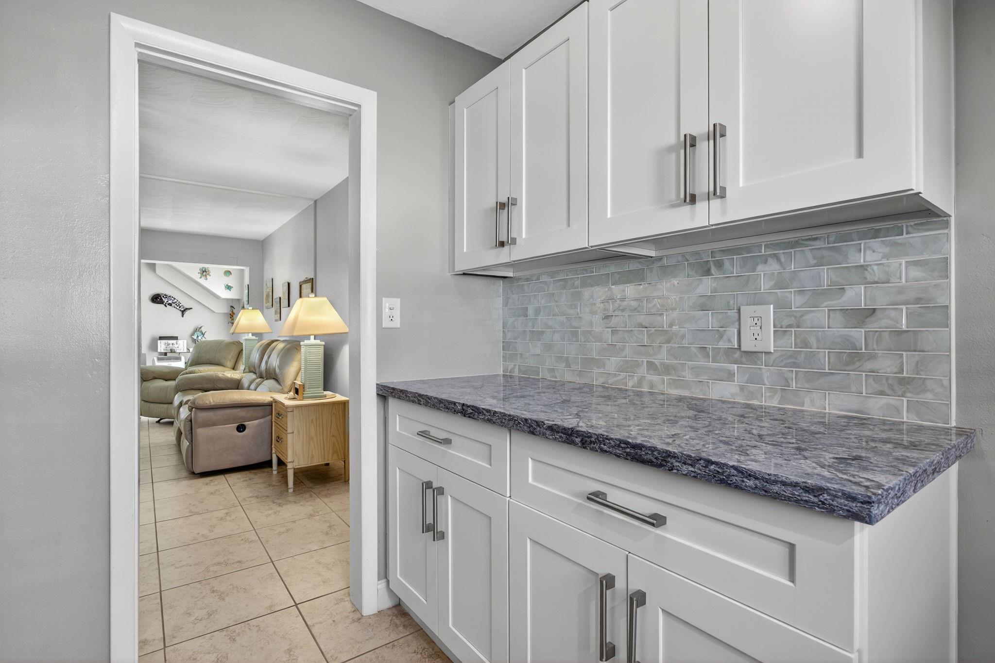 Lakeside Apartments - Residential