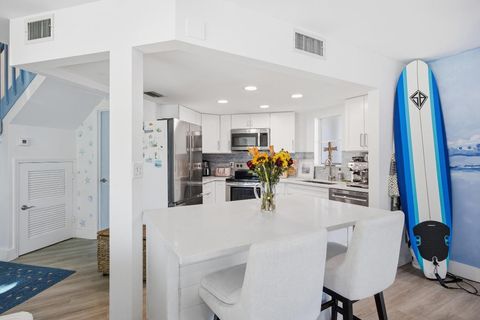 Photo of 153 Seabreeze Circle, Jupiter, FL 33477 (MLS # R11152834)