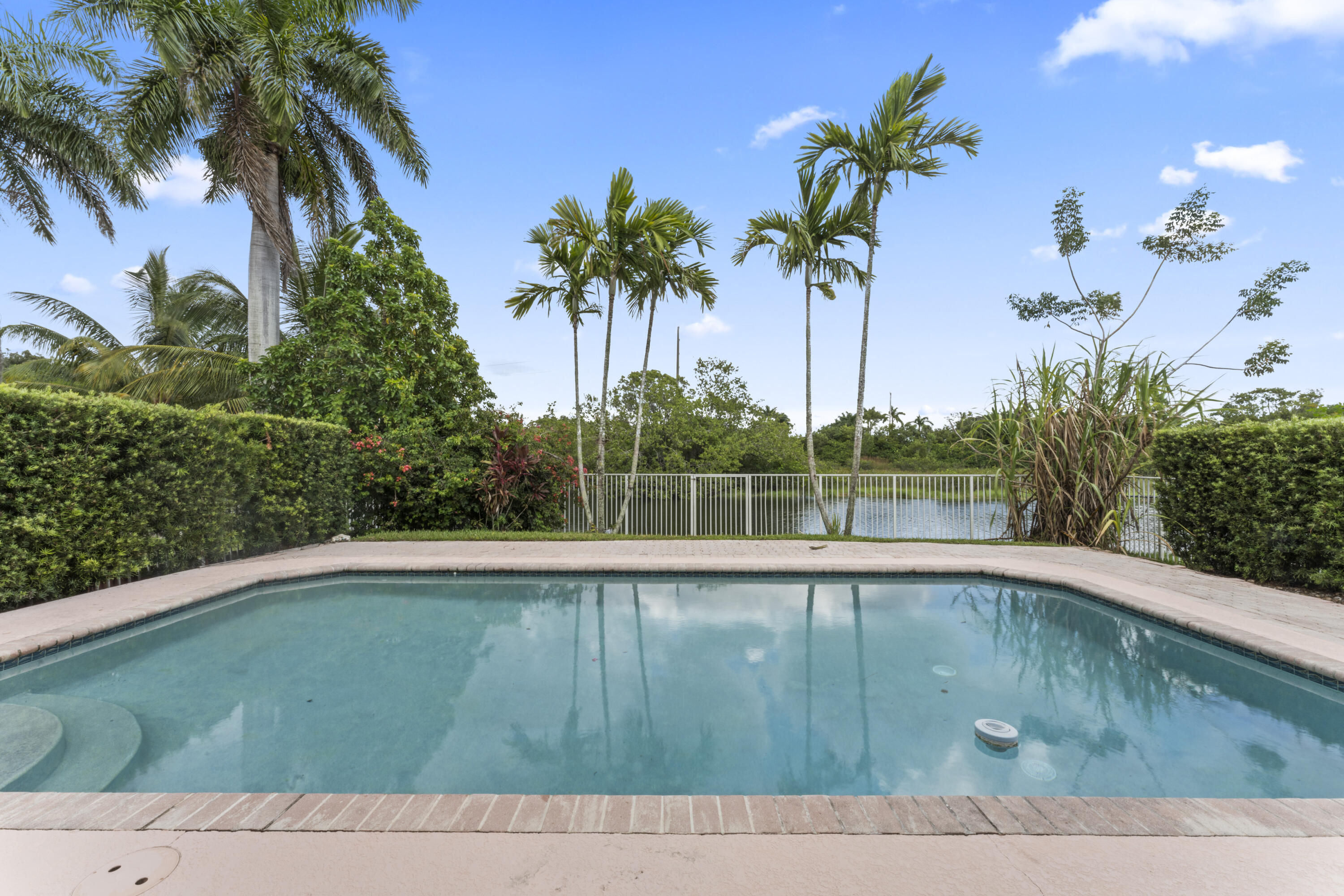 SILVER LAKES PHASE III REPLAT - Residential
