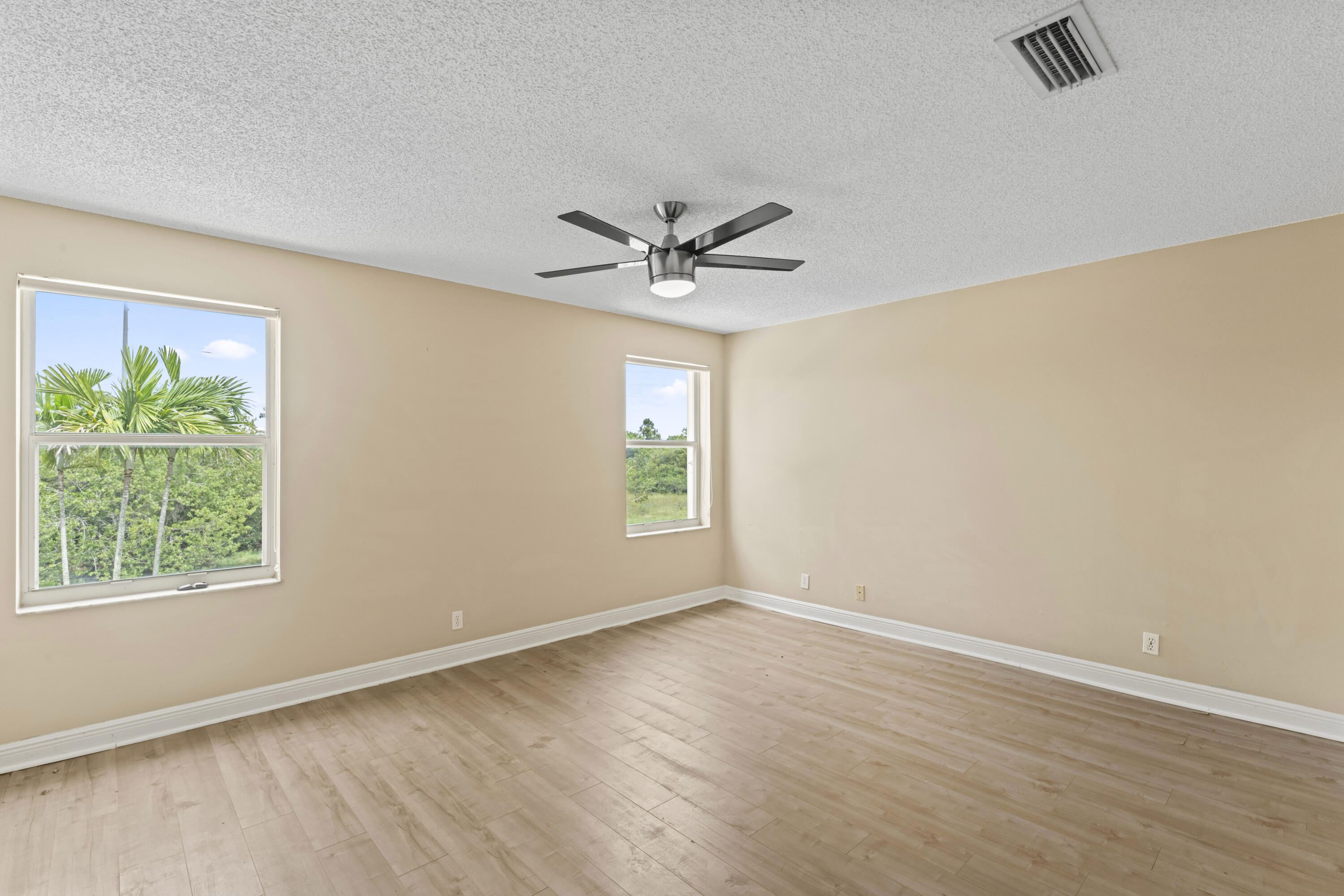 SILVER LAKES PHASE III REPLAT - Residential