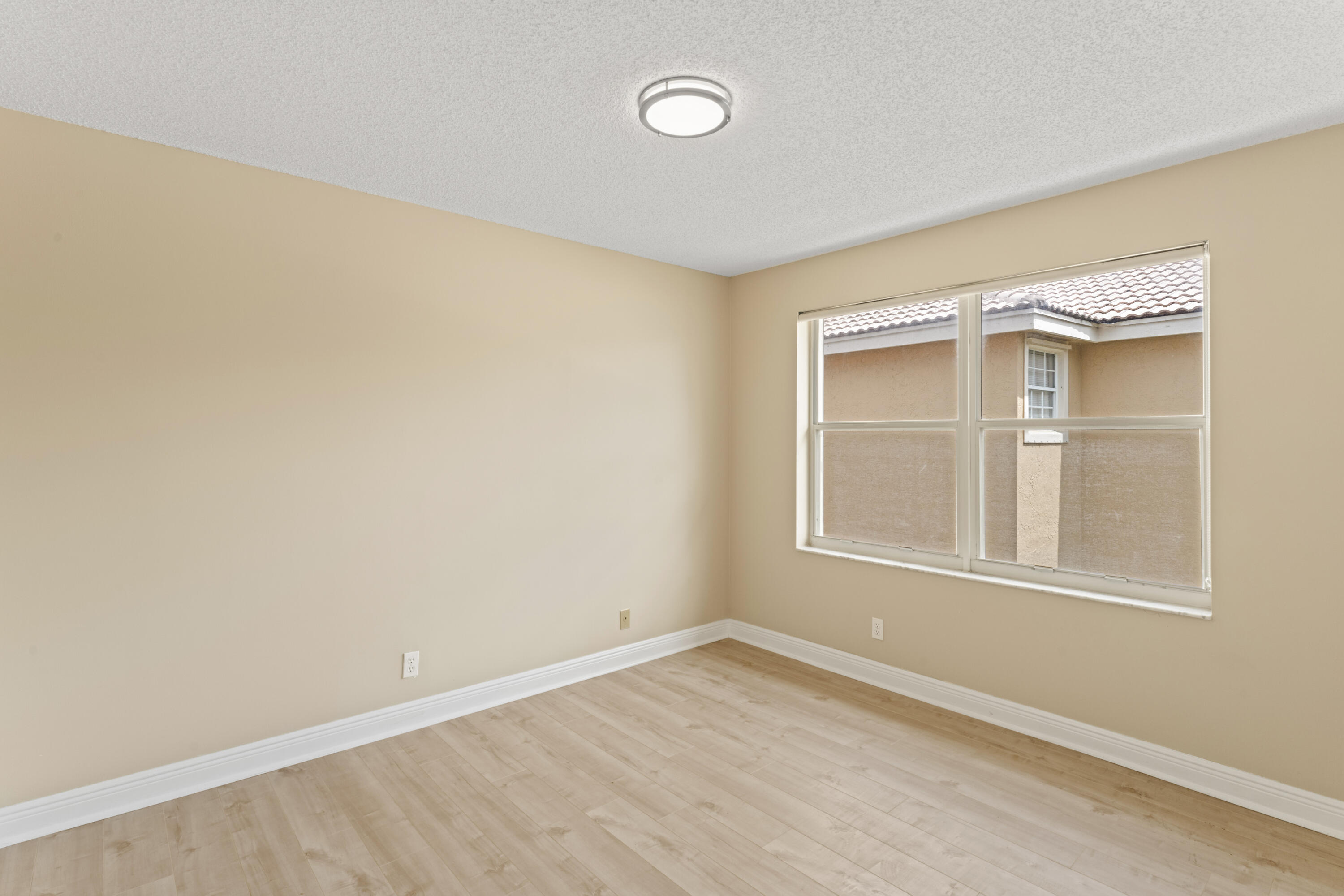 SILVER LAKES PHASE III REPLAT - Residential