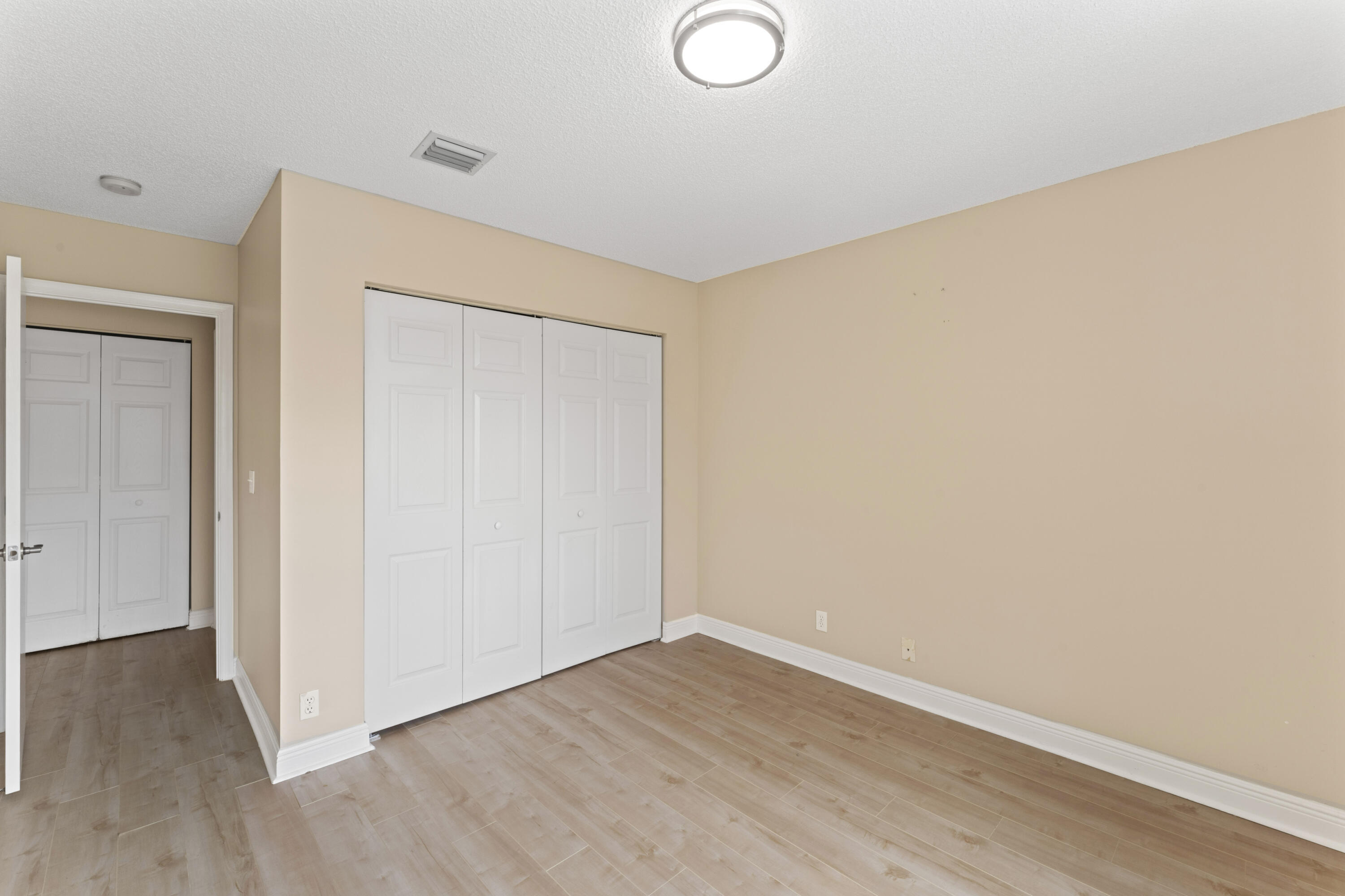 SILVER LAKES PHASE III REPLAT - Residential