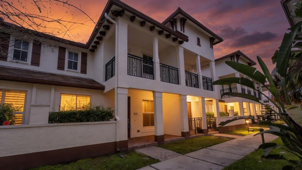 PALOMA LAKES - Residential