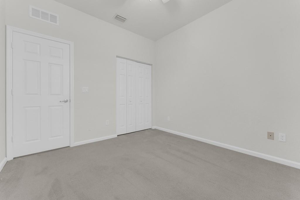 PALOMA LAKES - Residential