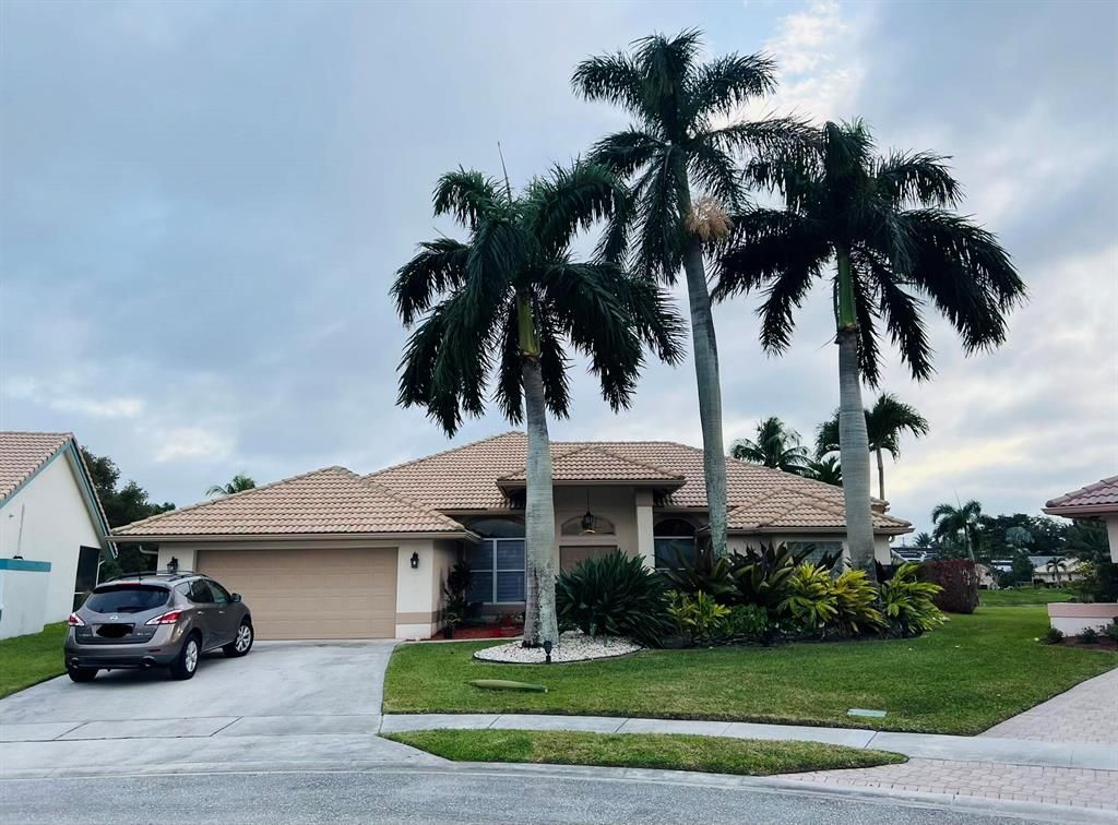 Photo of 7068 Saint Clair Court Ct, Lake Worth Beach, FL 33467 (MLS # R10779115)