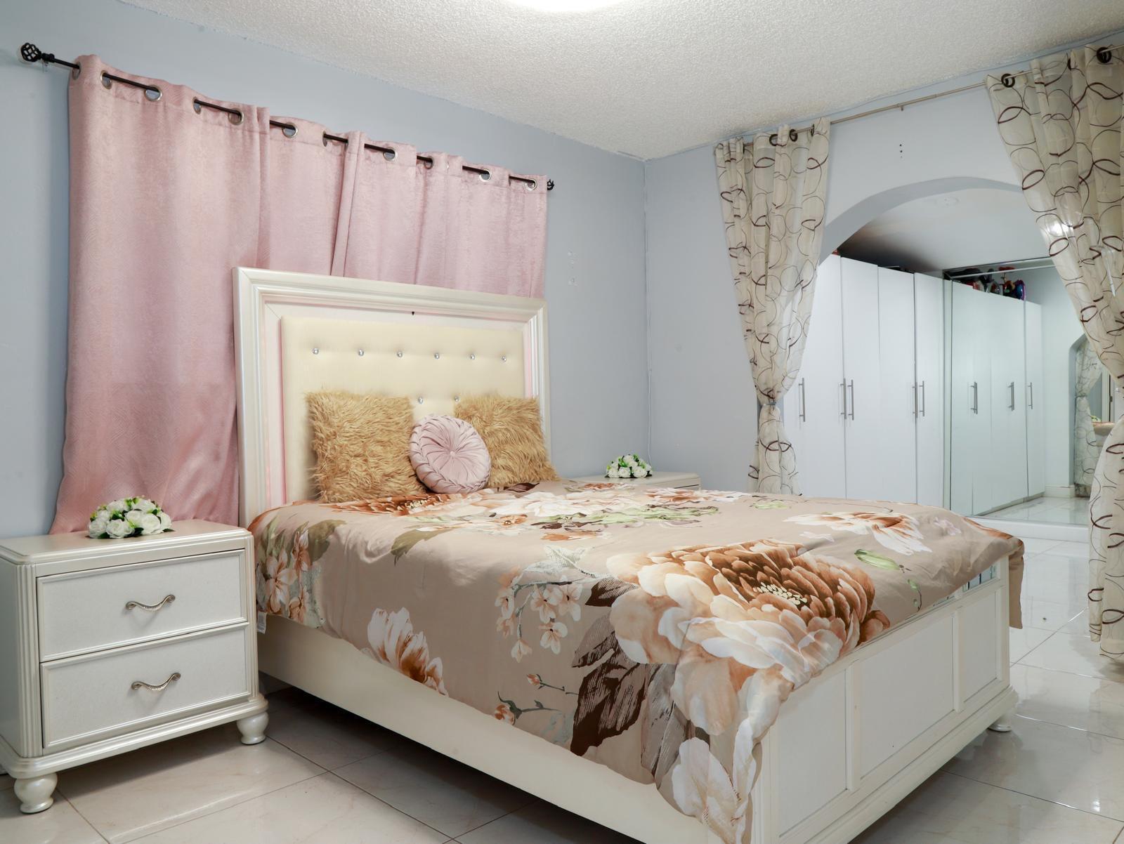 PALM SPRINGS VILLAGE PL 2 - Residential