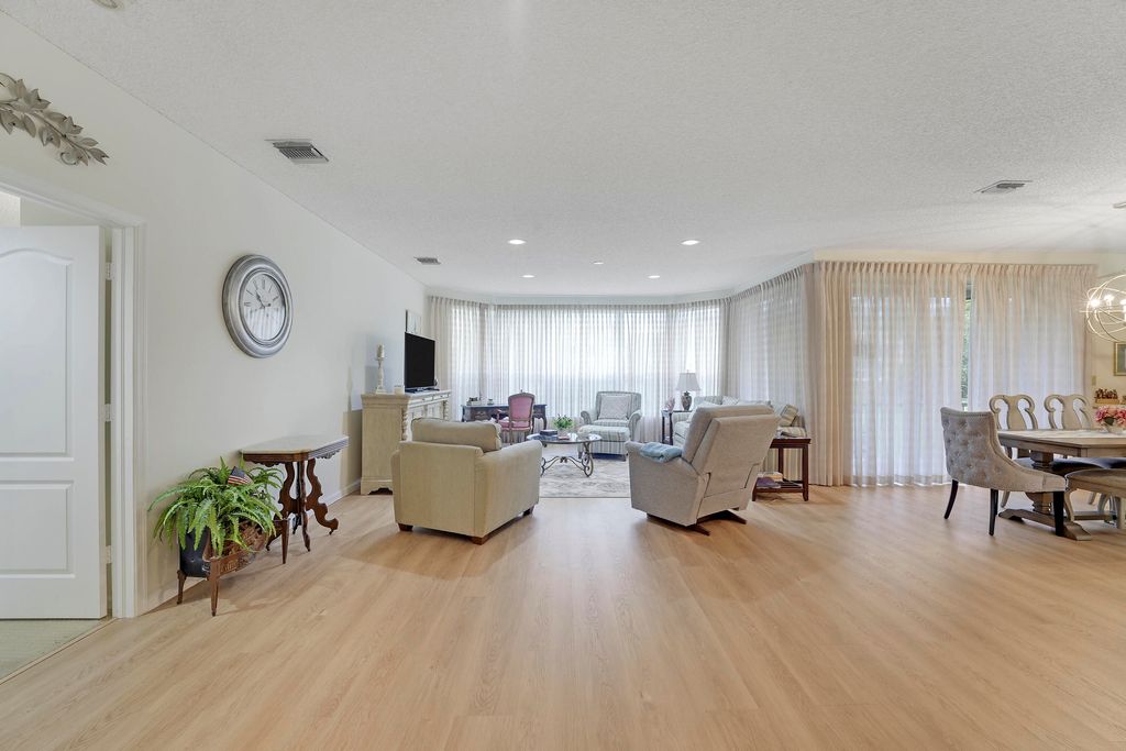 Photo of 110 Legendary Circle, Palm Beach Gardens, FL 33418 (MLS # B26045647)