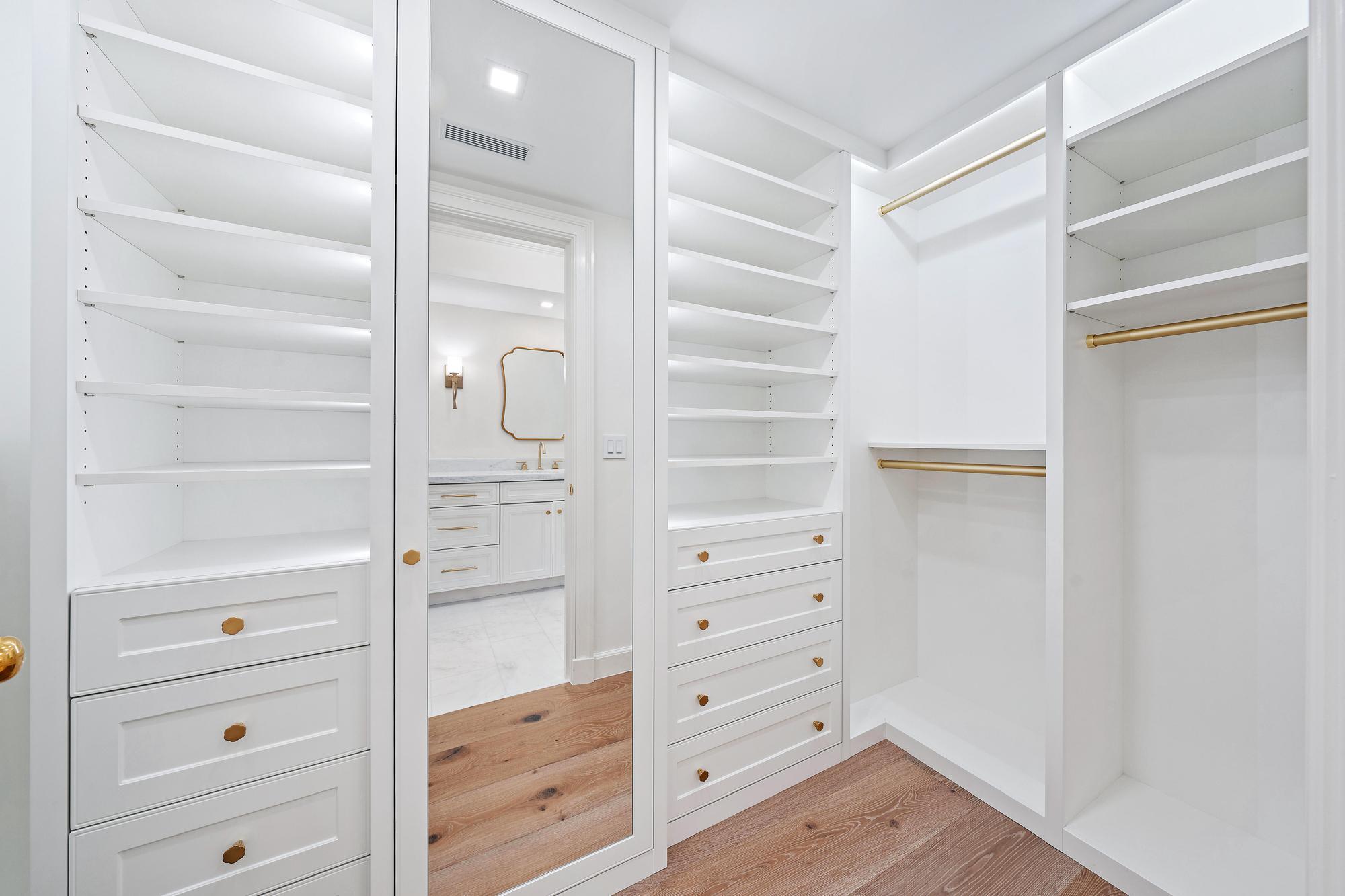 JAMAICA LANE IN - Residential