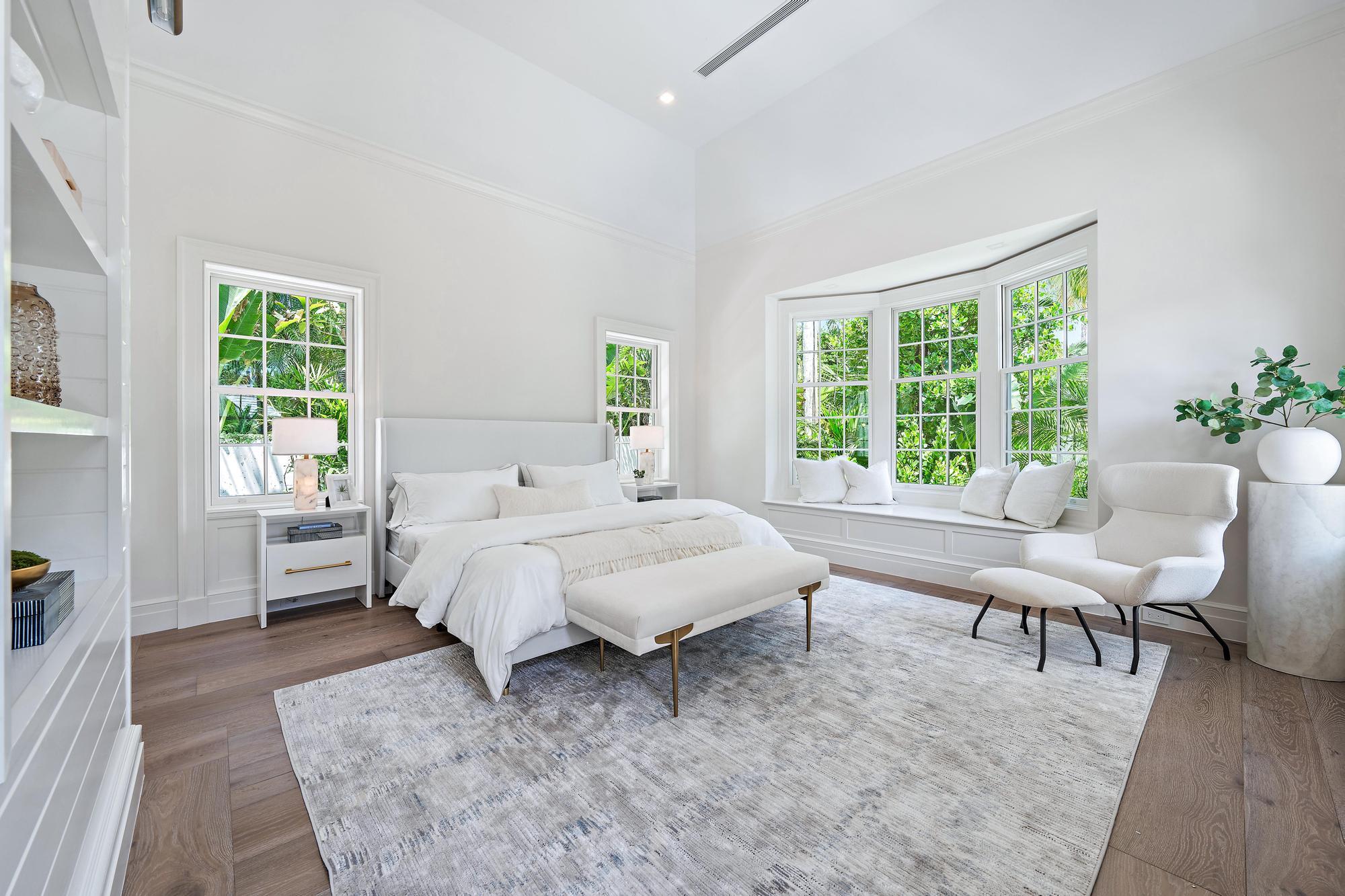 JAMAICA LANE IN - Residential