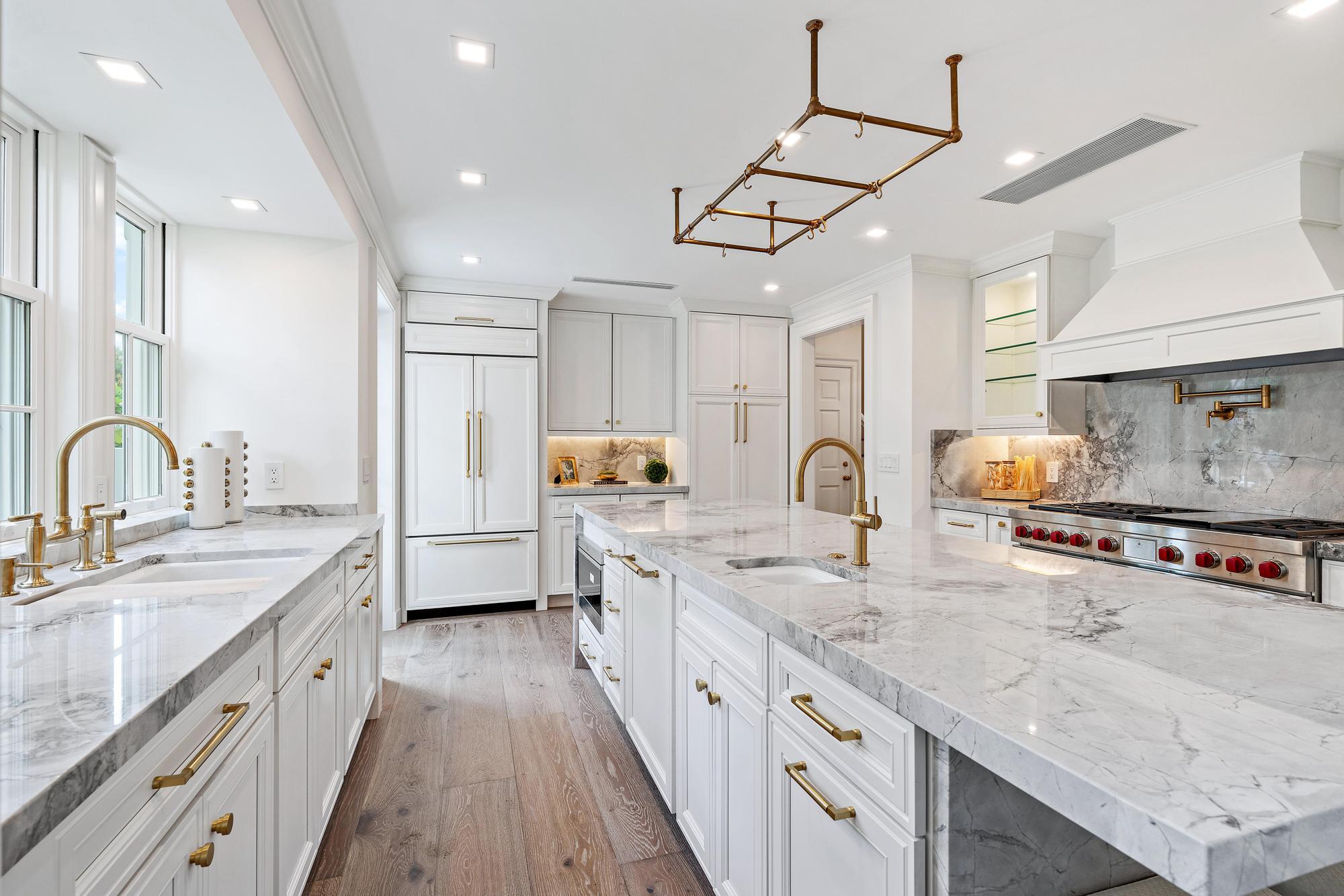 JAMAICA LANE IN - Residential