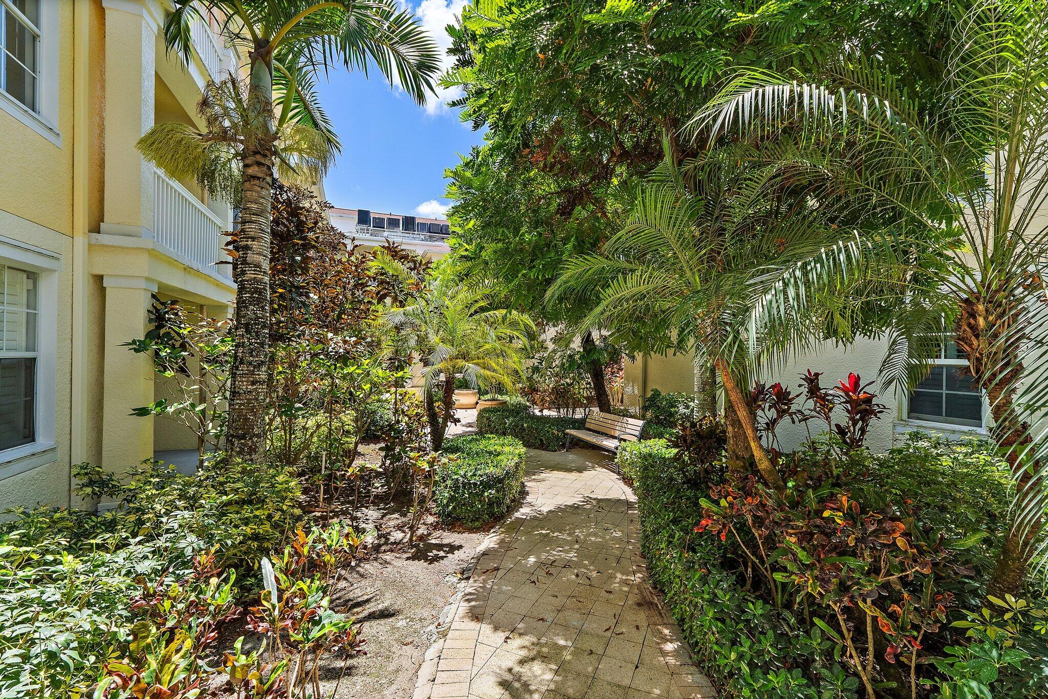 SOMERSET AT ABACOA CONDO - Residential