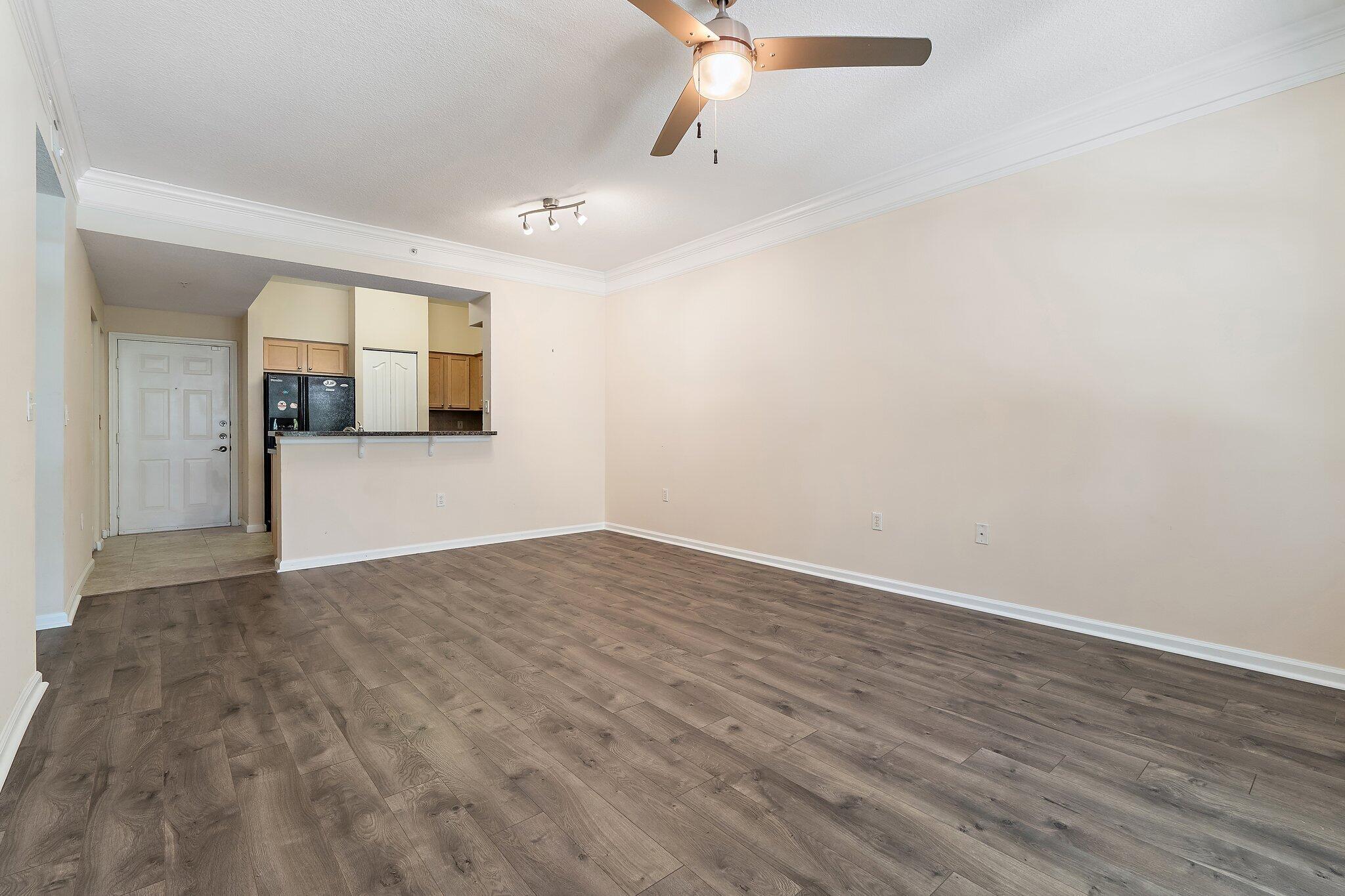 SOMERSET AT ABACOA CONDO - Residential