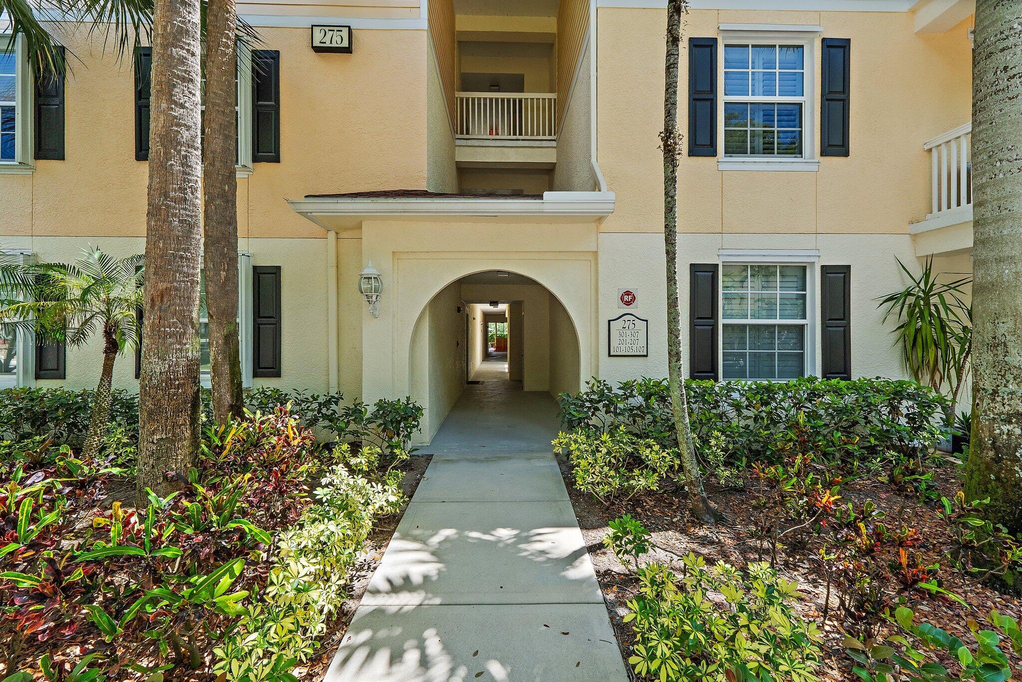 SOMERSET AT ABACOA CONDO - Residential