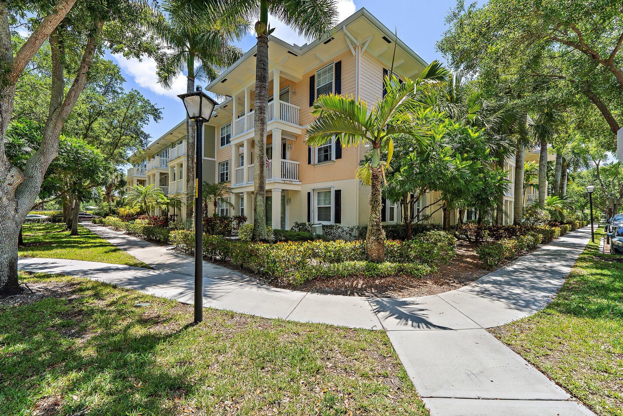 SOMERSET AT ABACOA CONDO - Residential