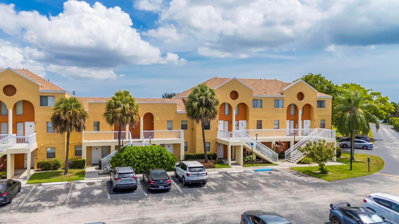 Villas At Lakeview Condo - Residential Income