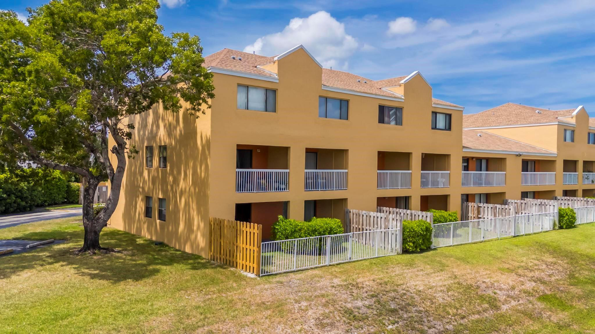 Villas At Lakeview Condo - Residential Income