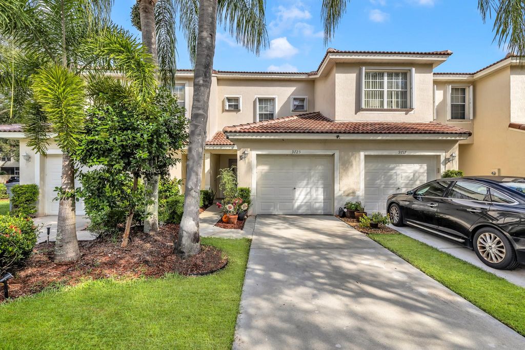 Photo of 9723 Lago Dr #9723, Boynton Beach, FL 33472 (MLS # F10532110)
