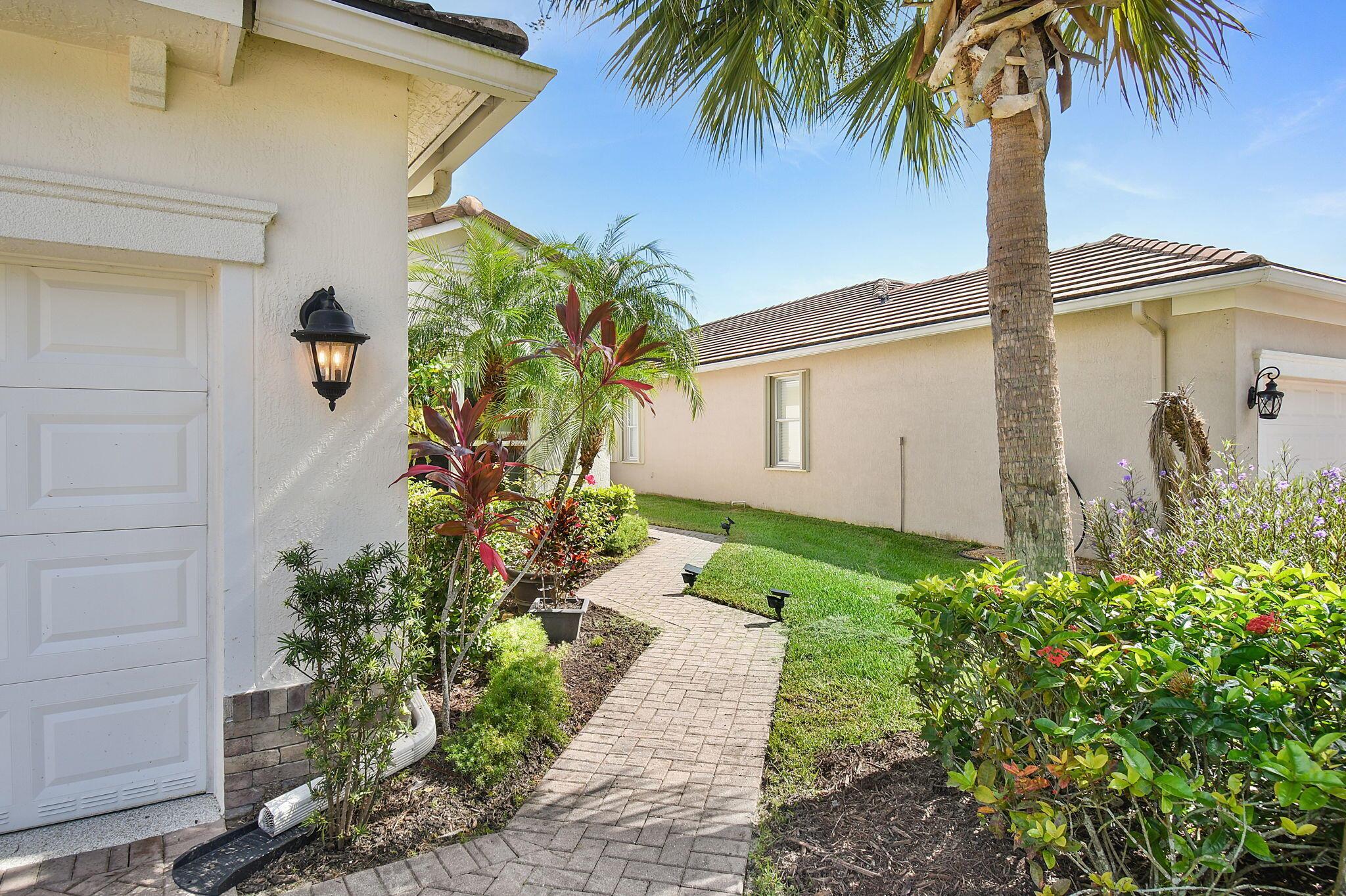 10102 SW Chadwick Drive