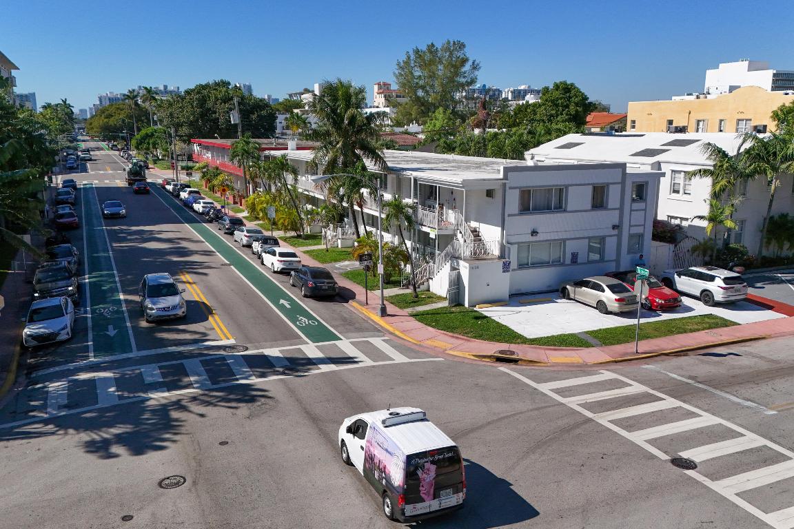 1600 PENNSYLVANIA AVE CON - Residential Income