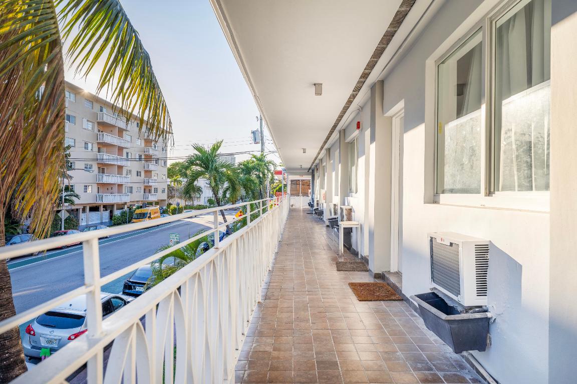 1600 PENNSYLVANIA AVE CON - Residential Income