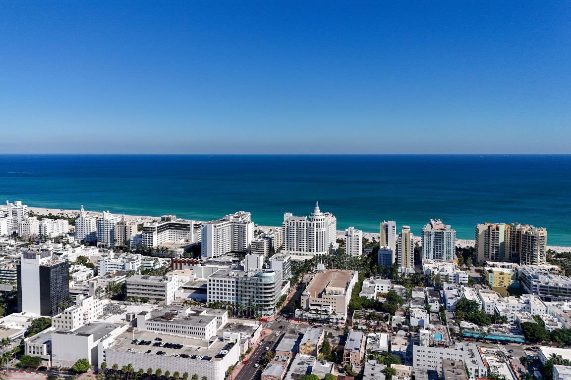 1600 PENNSYLVANIA AVE CON - Residential Income