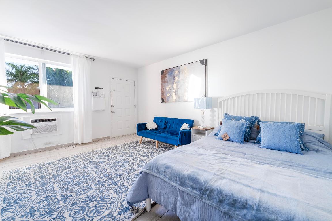 1600 PENNSYLVANIA AVE CON - Residential Income