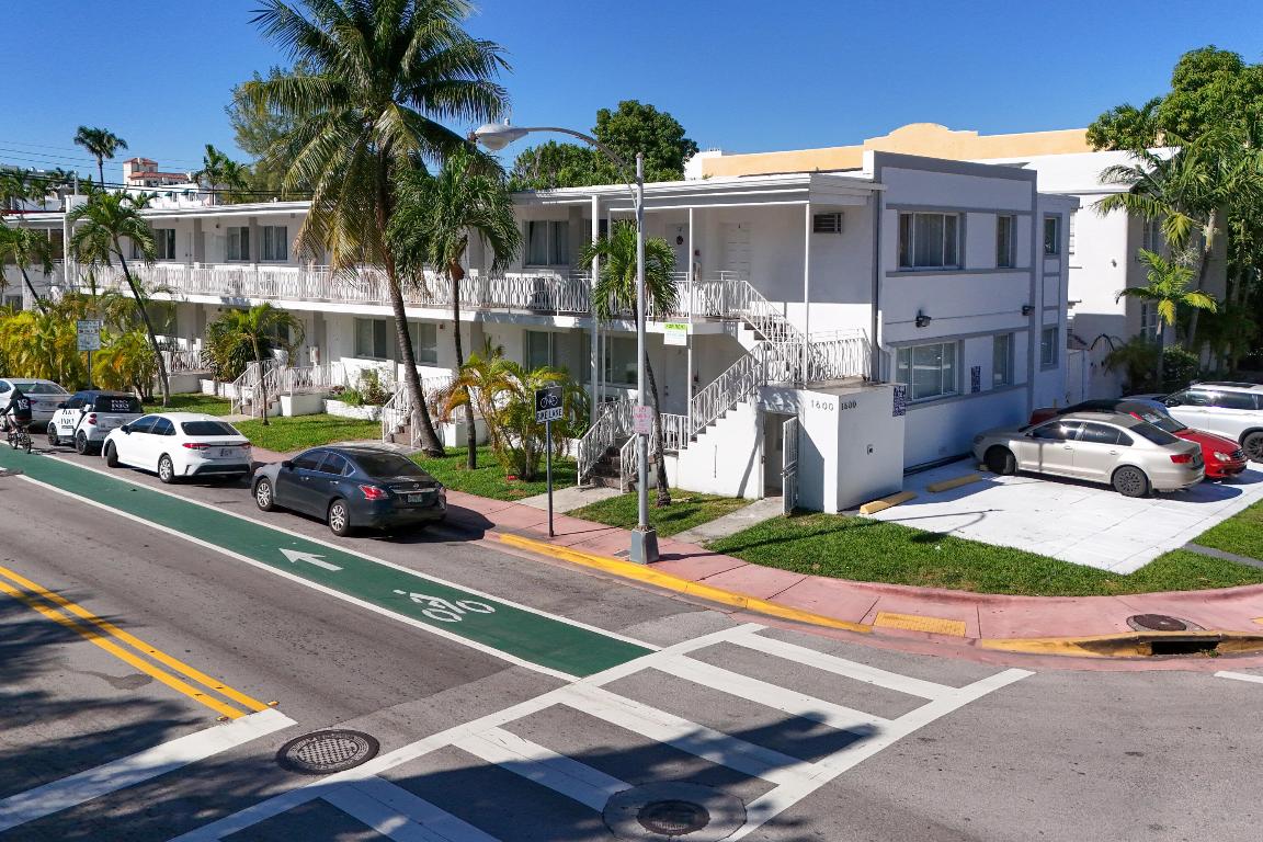 1600 PENNSYLVANIA AVE CON - Residential Income