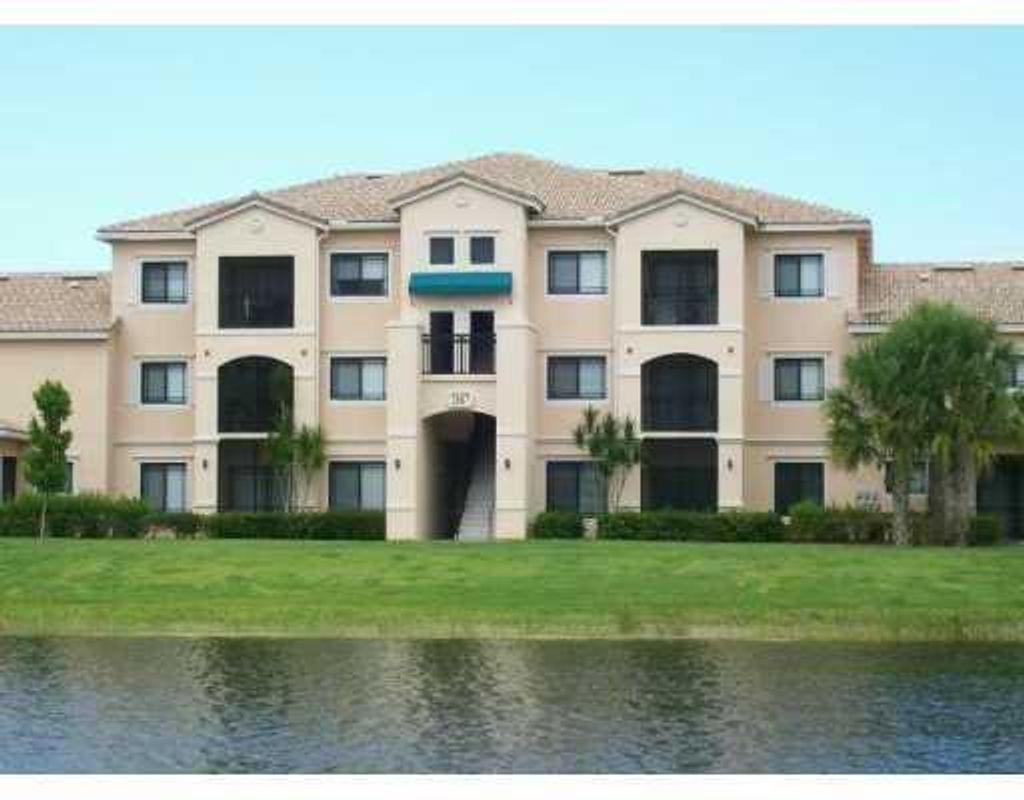Photo of 2728 Anzio 105 Court #105, Palm Beach Gardens, FL 33410 (MLS # R11084113)