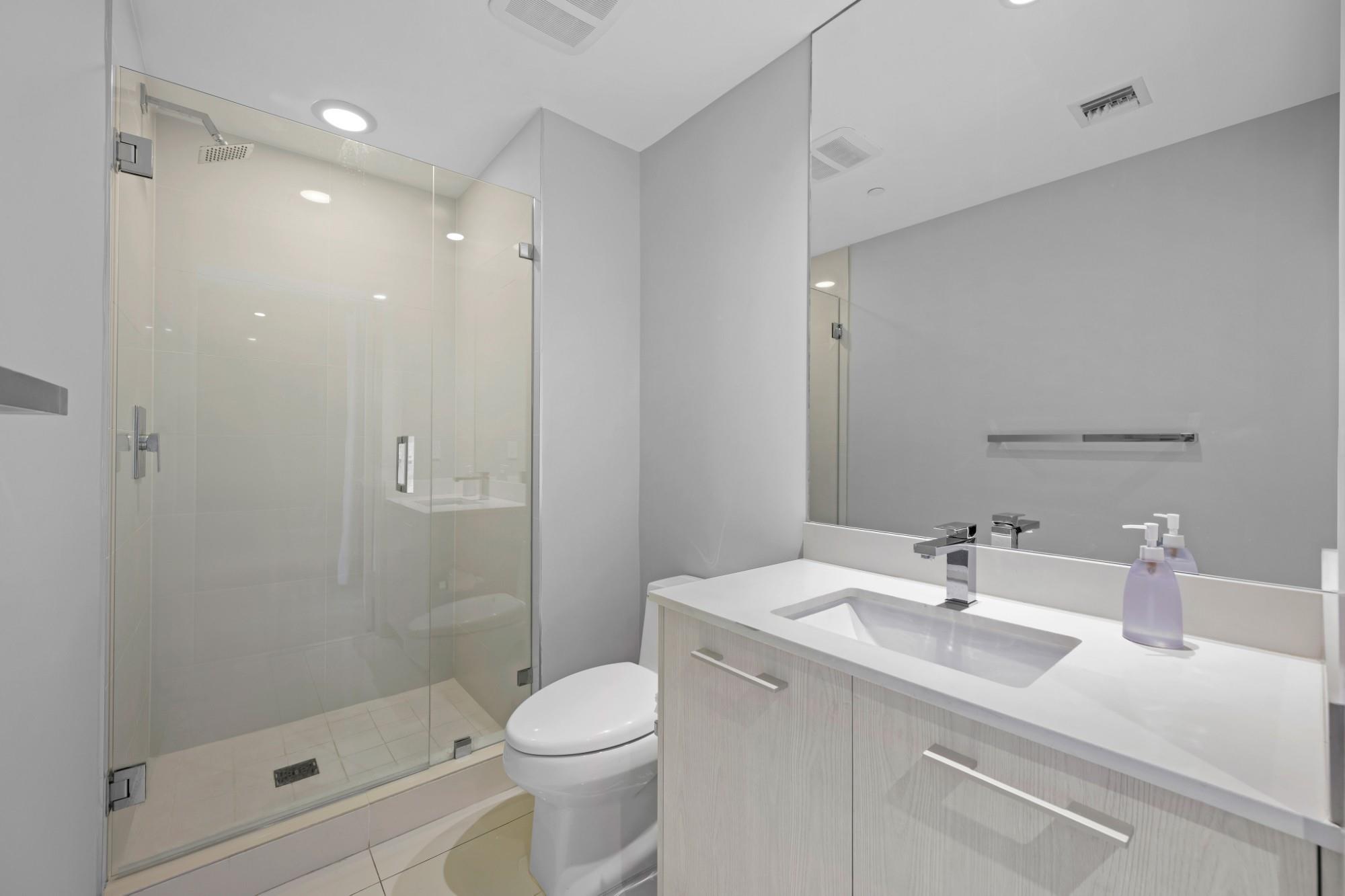 BRICKELL HEIGHTS EAST CON - Residential Lease