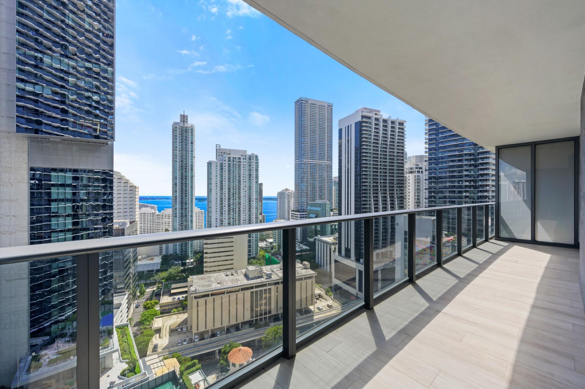 BRICKELL HEIGHTS EAST CON - Residential Lease