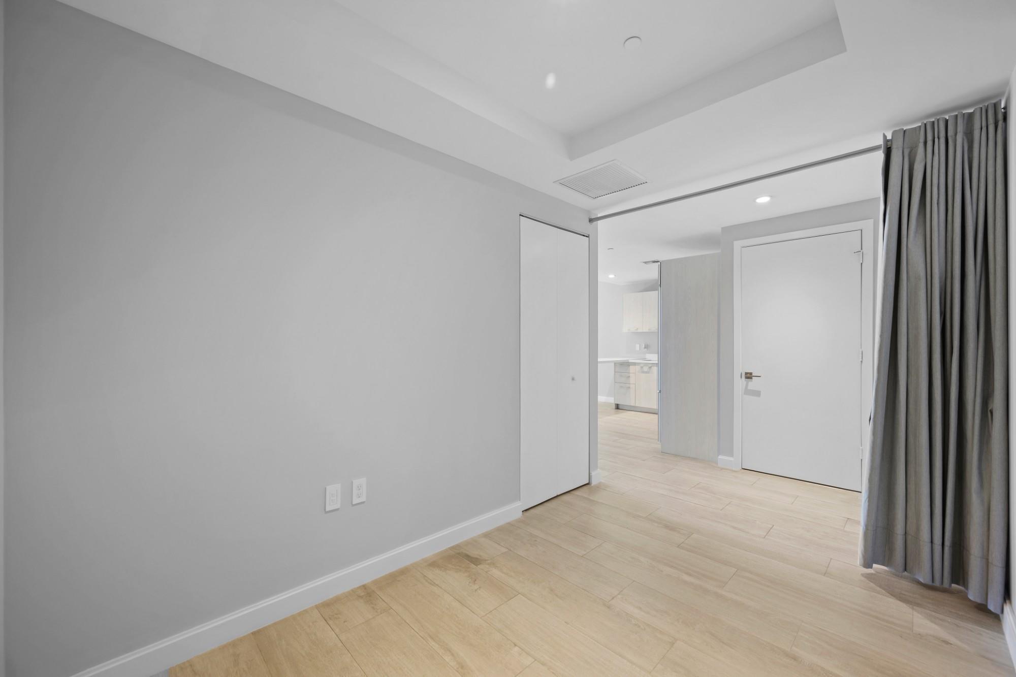 BRICKELL HEIGHTS EAST CON - Residential Lease