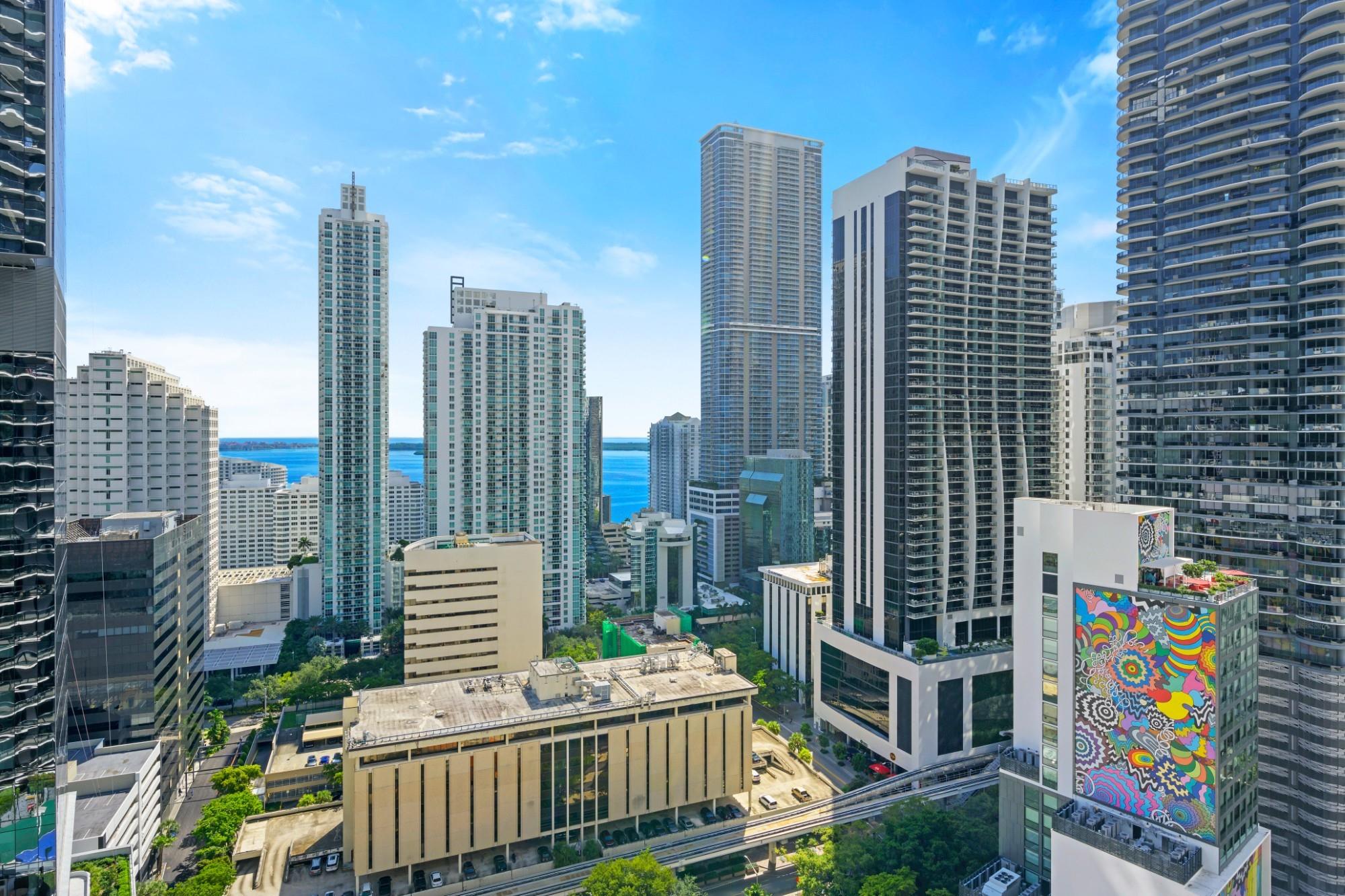 BRICKELL HEIGHTS EAST CON - Residential Lease