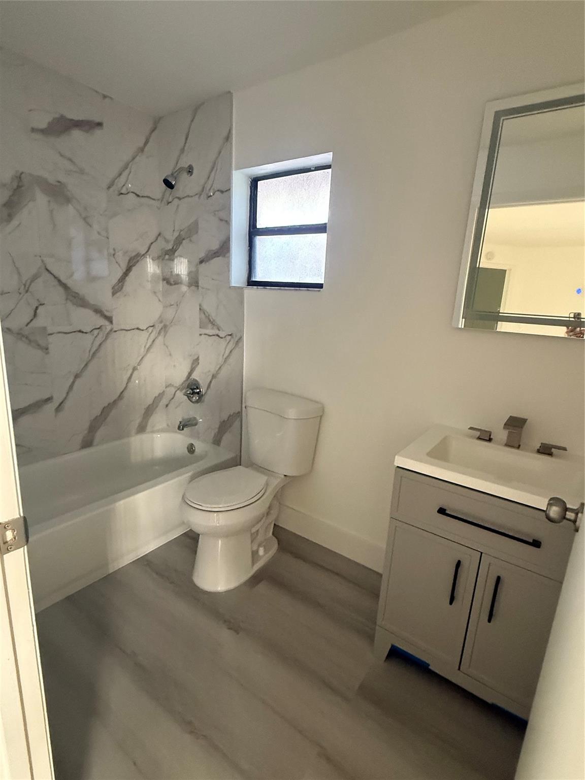 Coral Spgsiversity Drive - Residential Lease