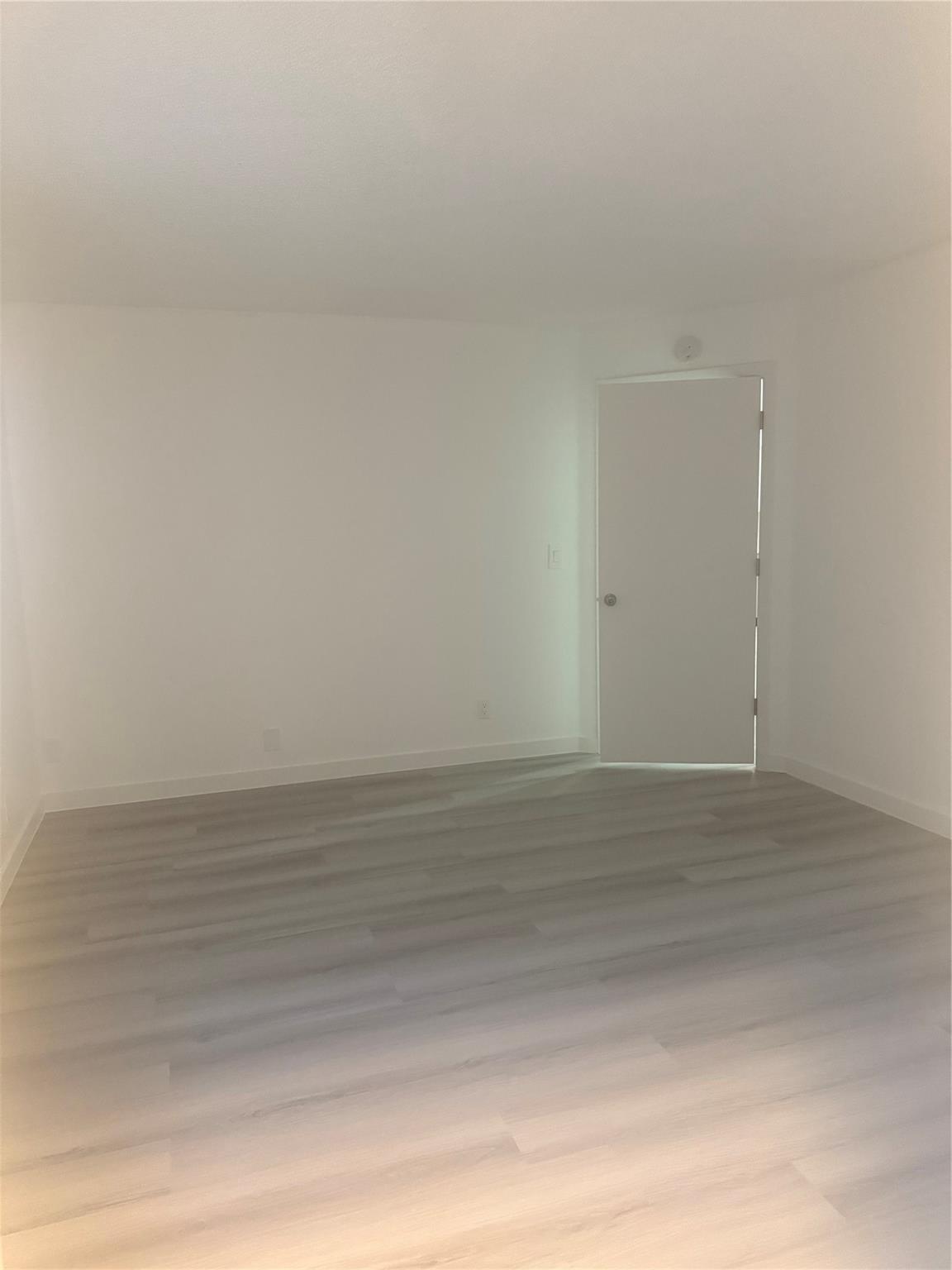 Coral Spgsiversity Drive - Residential Lease