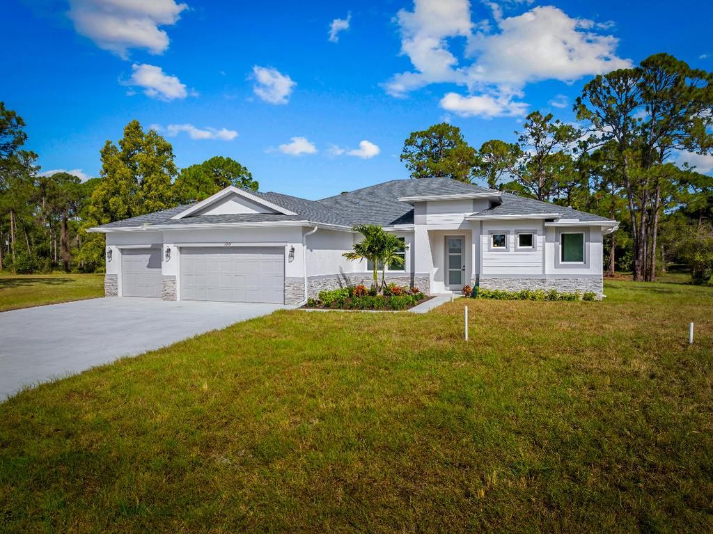 Photo of 10634 Sugar Pine Drive, Fort Pierce, FL 34945 (MLS # R11136543)