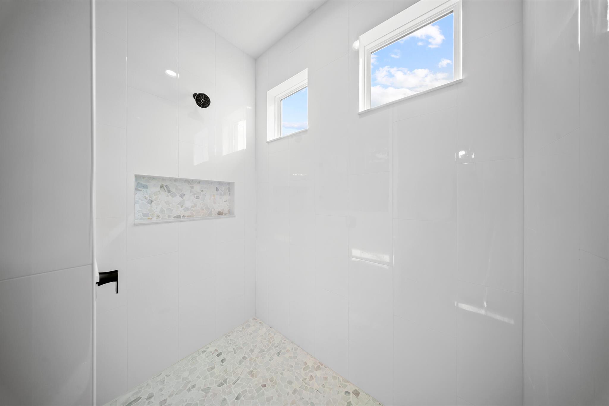 PINE HOLLOW UNITS THREE & - Residential