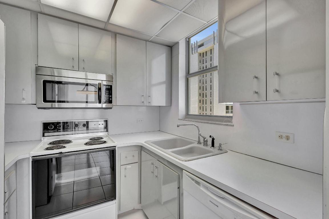 POMPANO AEGEAN CONDO - Residential