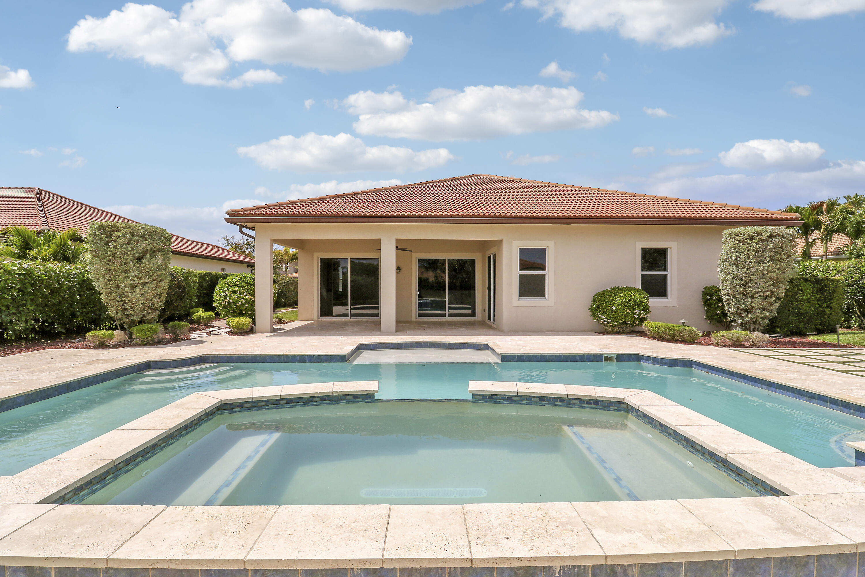 LOXAHATCHEE RESERVE - Residential