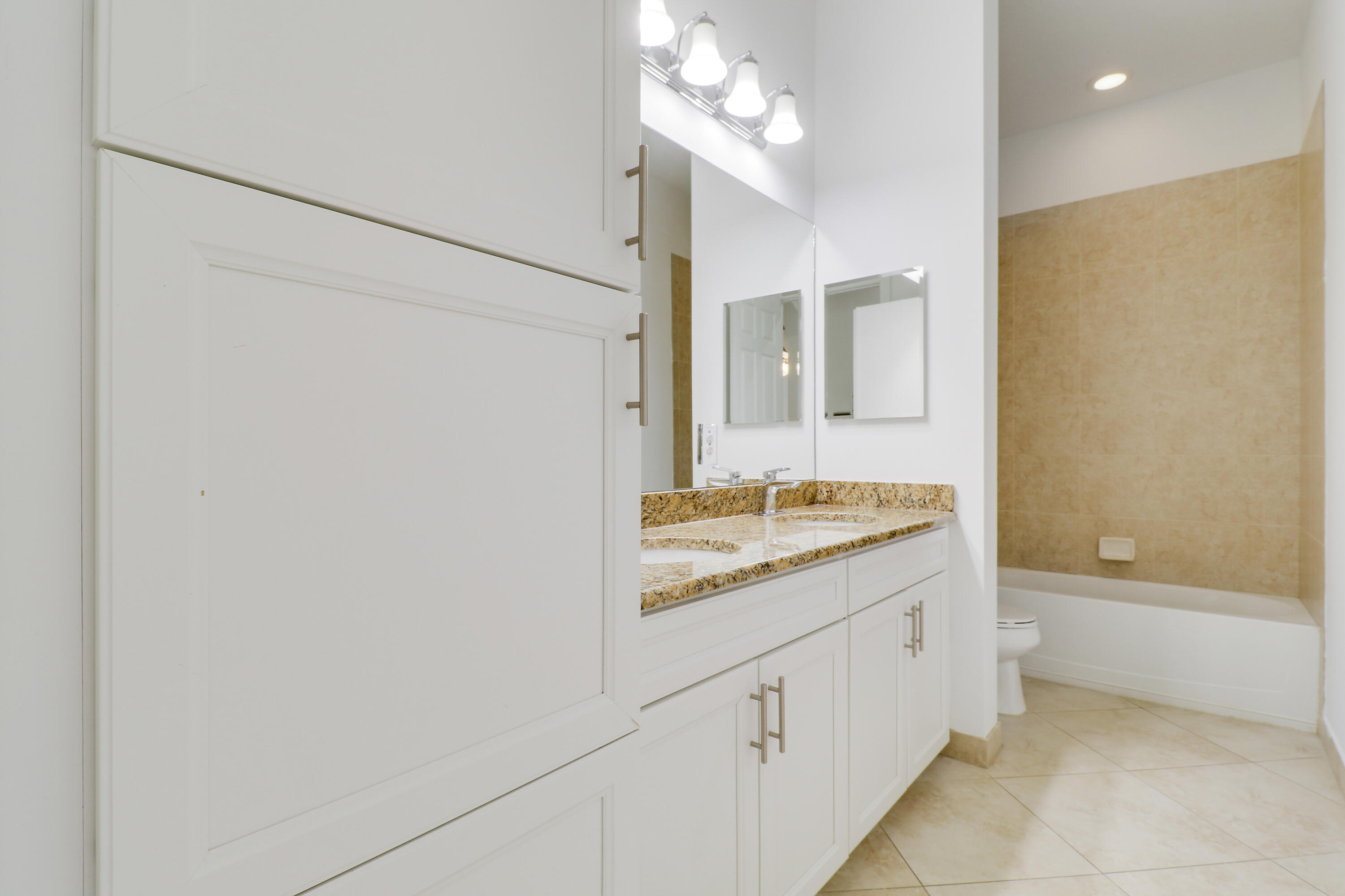LOXAHATCHEE RESERVE - Residential