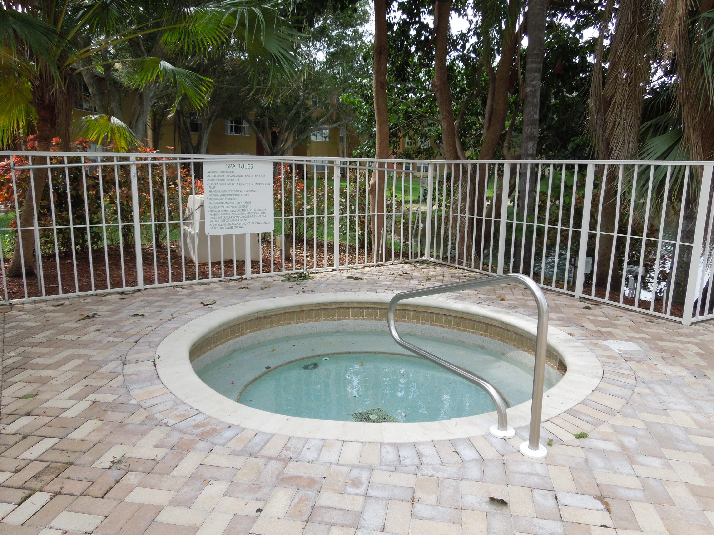 PONTE VERDE AT PALM BEACH LAKES CONDO - Residential